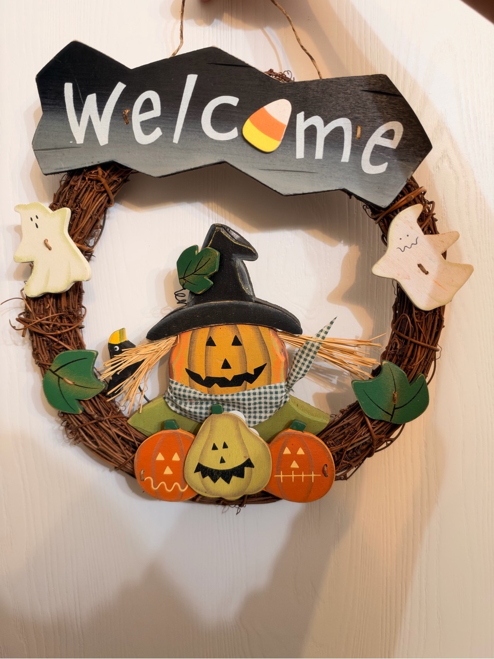 Welcome Halloween Pumpkin Wreath - Orange & Black Small